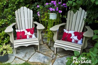 chaises adirondack sur patio